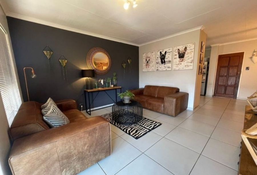 3 Bedroom Property for Sale in Rooihuiskraal Gauteng