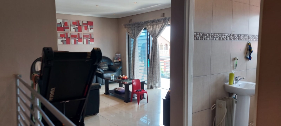 6 Bedroom Property for Sale in Lenasia South Gauteng