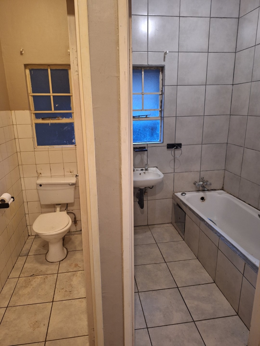 3 Bedroom Property for Sale in Die Hoewes Gauteng