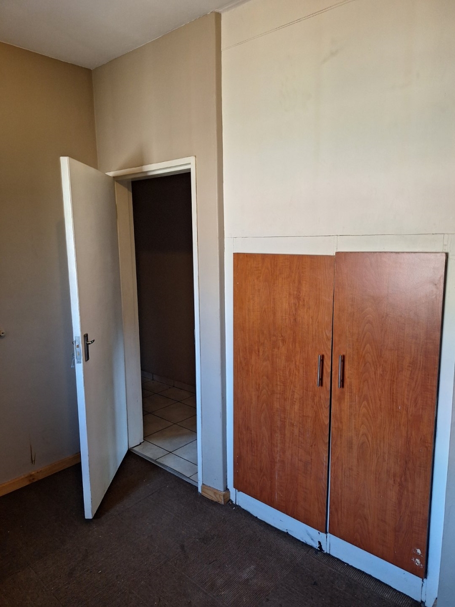 3 Bedroom Property for Sale in Die Hoewes Gauteng