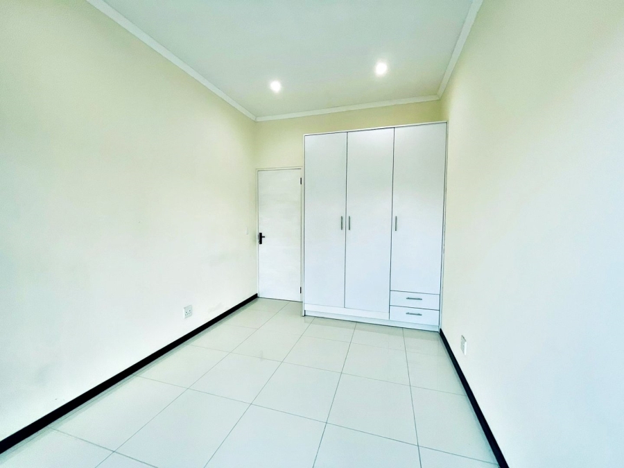 5 Bedroom Property for Sale in Amberfield Valley Gauteng