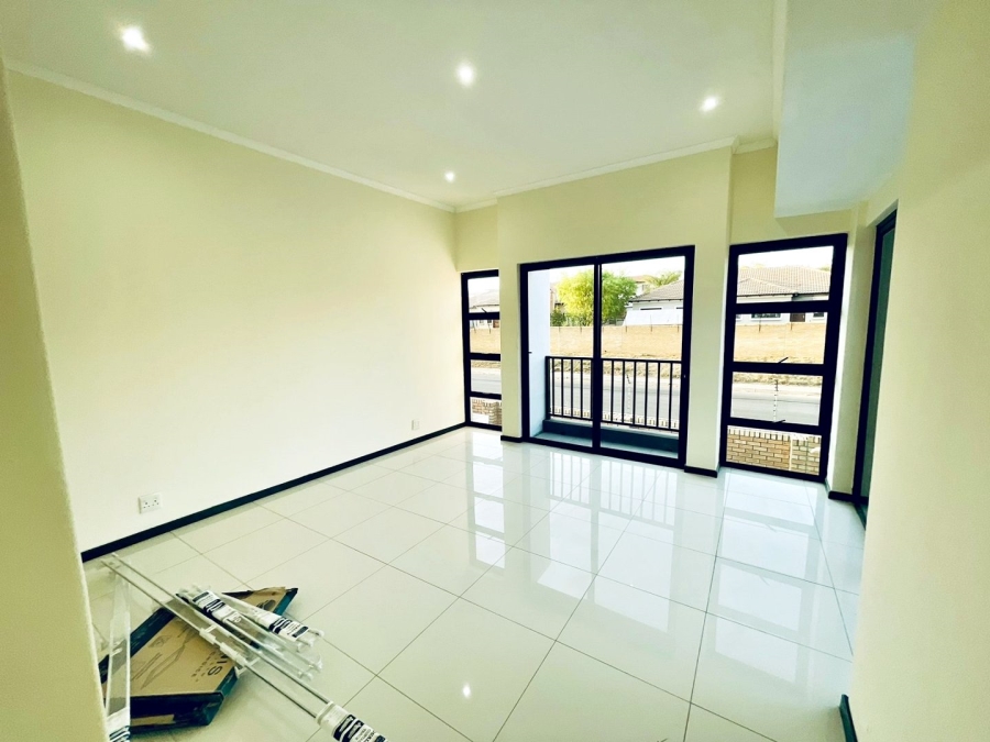 5 Bedroom Property for Sale in Amberfield Valley Gauteng