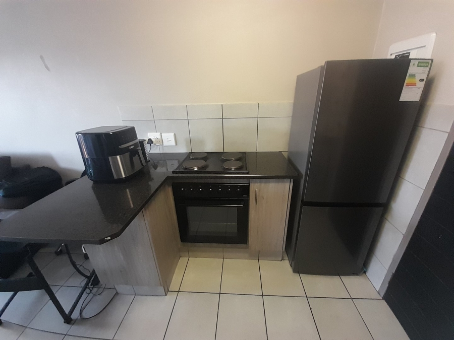 2 Bedroom Property for Sale in Heuweloord Gauteng