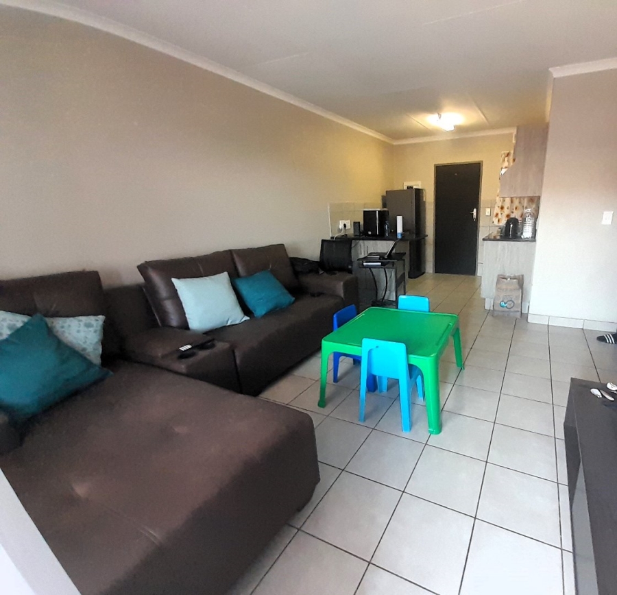 2 Bedroom Property for Sale in Heuweloord Gauteng