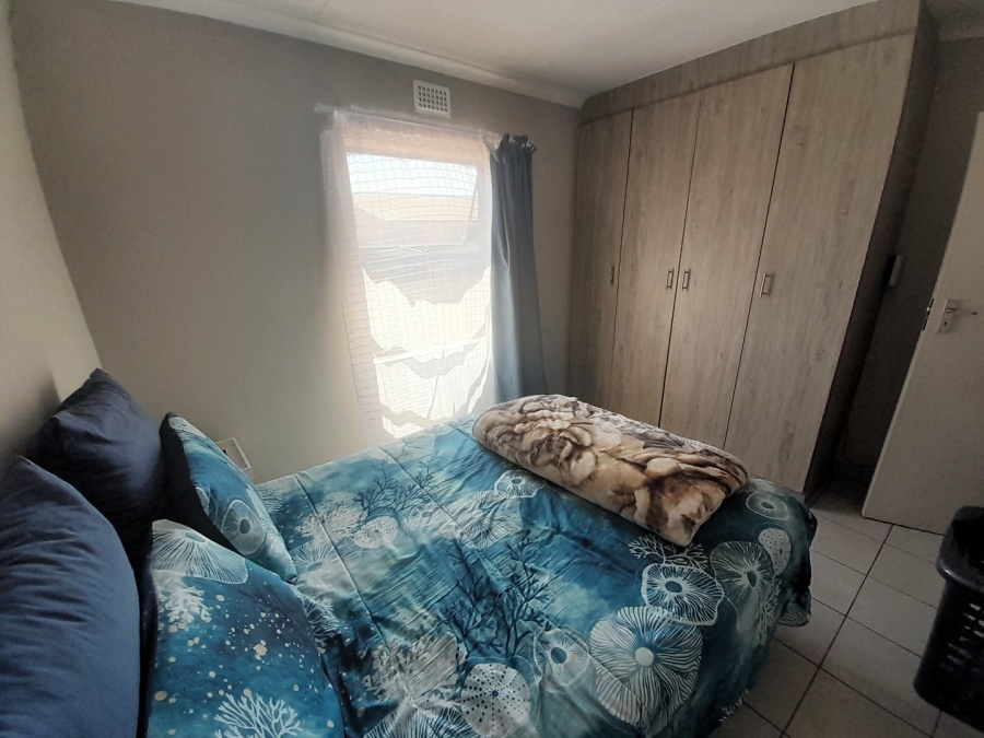 2 Bedroom Property for Sale in Heuweloord Gauteng