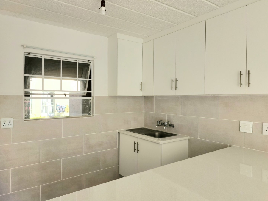 2 Bedroom Property for Sale in Ravenswood Gauteng