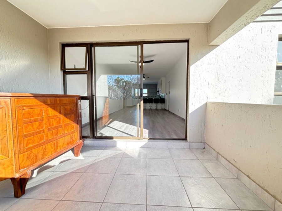 2 Bedroom Property for Sale in Sunninghill Gauteng