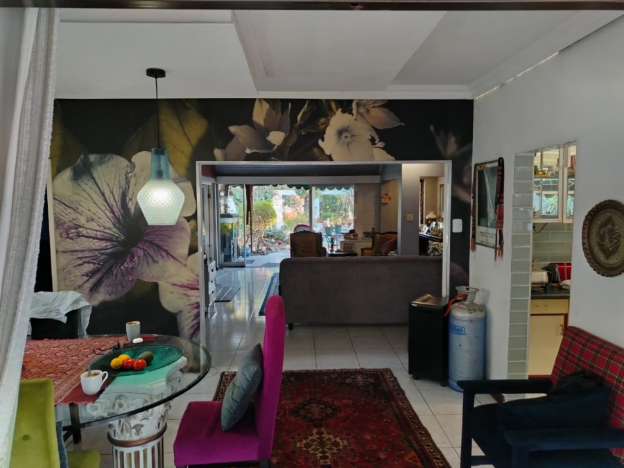 To Let 4 Bedroom Property for Rent in Kew Gauteng