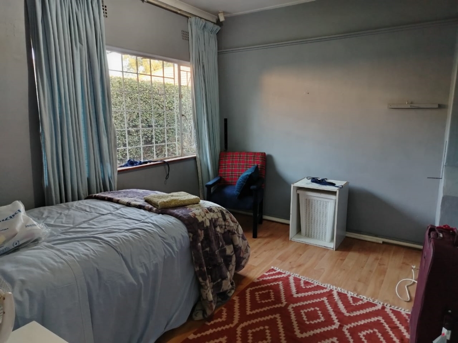 To Let 4 Bedroom Property for Rent in Kew Gauteng