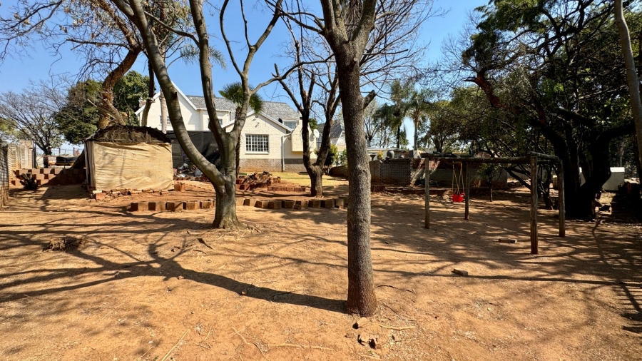  Bedroom Property for Sale in Erasmusrand Gauteng