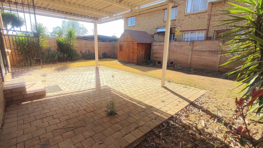 2 Bedroom Property for Sale in Celtisdal Gauteng