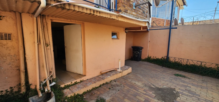 3 Bedroom Property for Sale in Rosettenville Gauteng