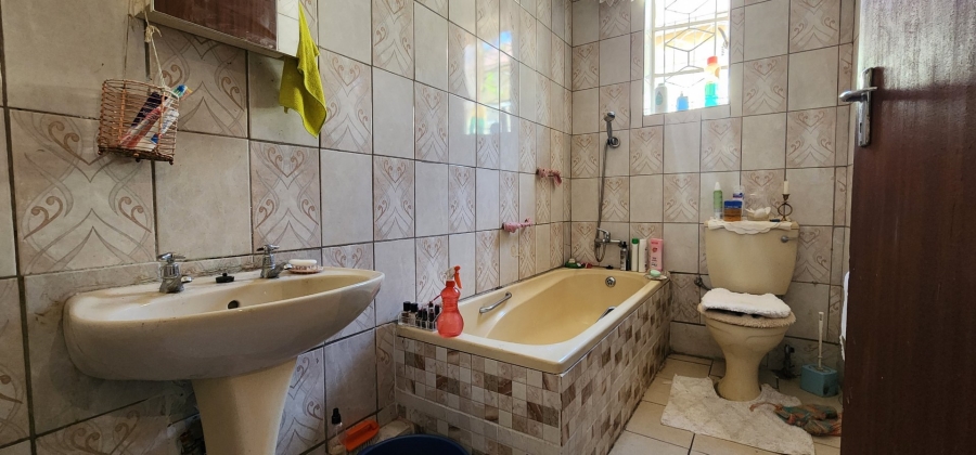 3 Bedroom Property for Sale in Rosettenville Gauteng