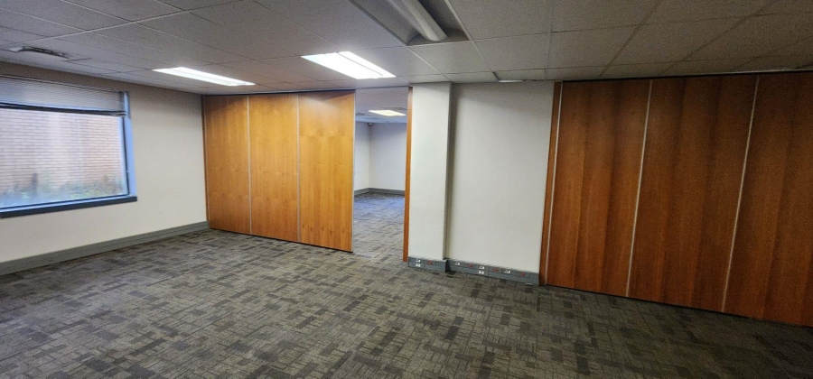 To Let commercial Property for Rent in Nieuw Muckleneuk Gauteng