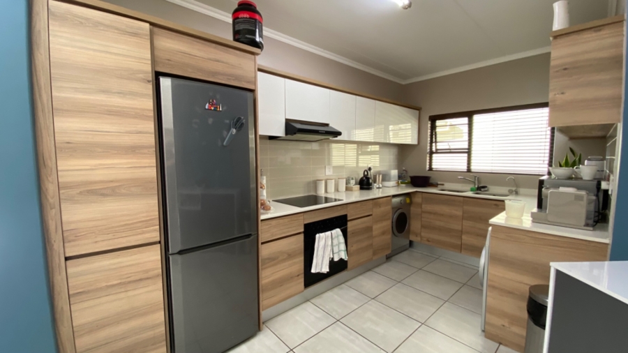 3 Bedroom Property for Sale in Waterfall Gauteng