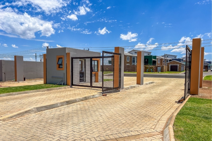 1 Bedroom Property for Sale in Protea Glen Gauteng