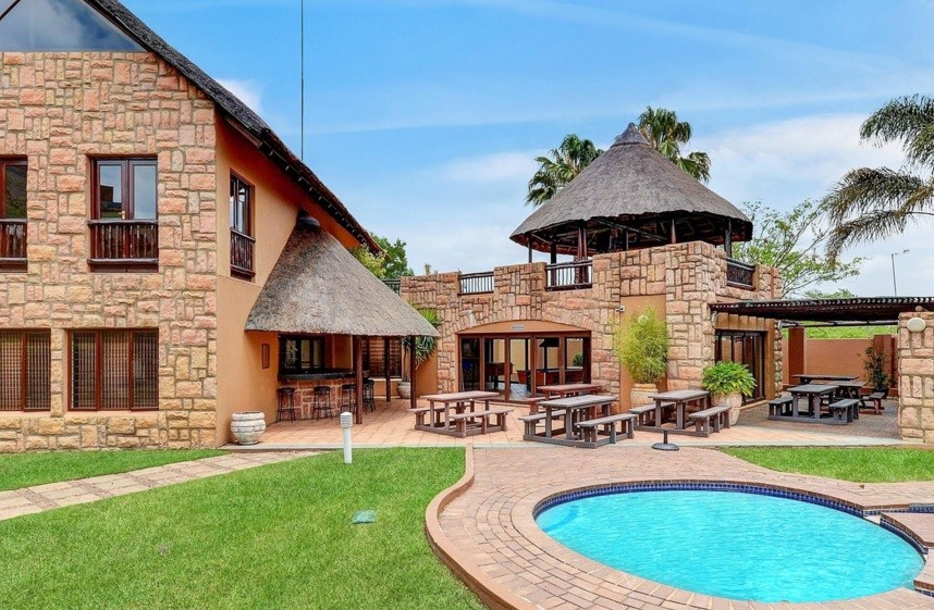 2 Bedroom Property for Sale in Douglasdale Gauteng