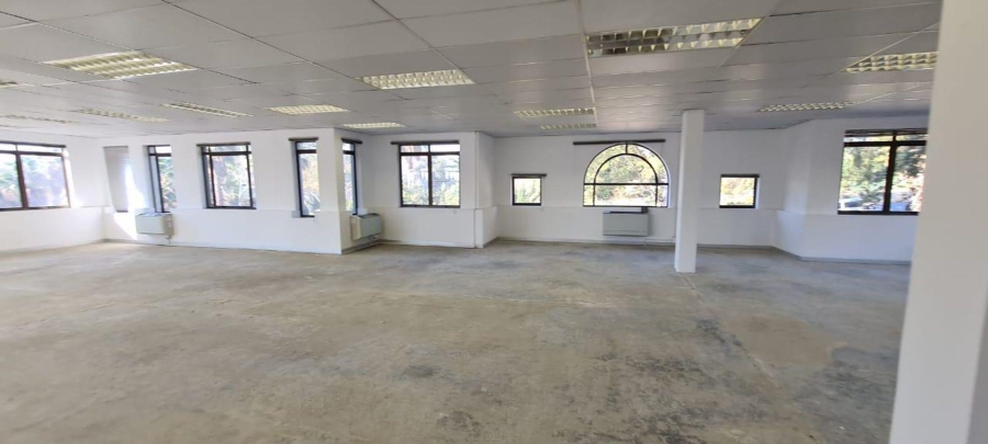 To Let commercial Property for Rent in Hyde Park Gauteng