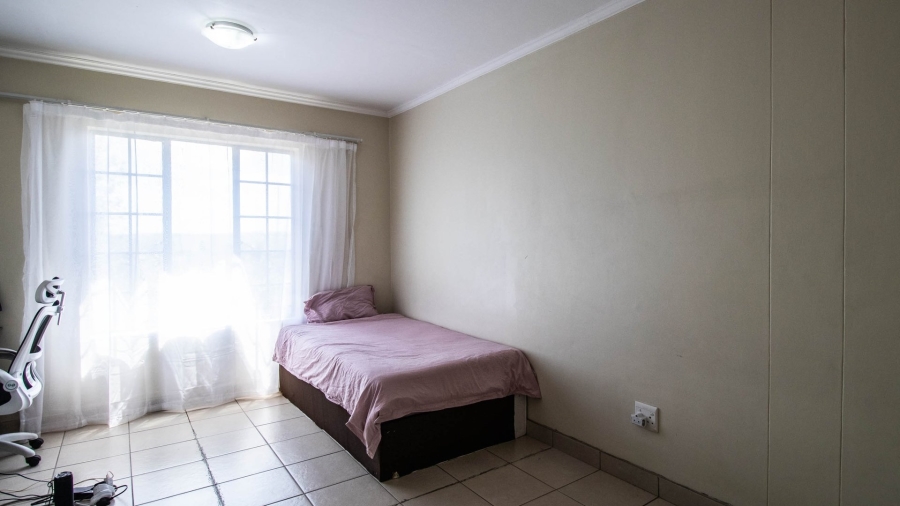 To Let  Bedroom Property for Rent in Noordwyk Gauteng