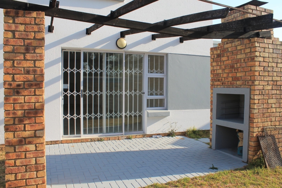 3 Bedroom Property for Sale in Roseacre Gauteng