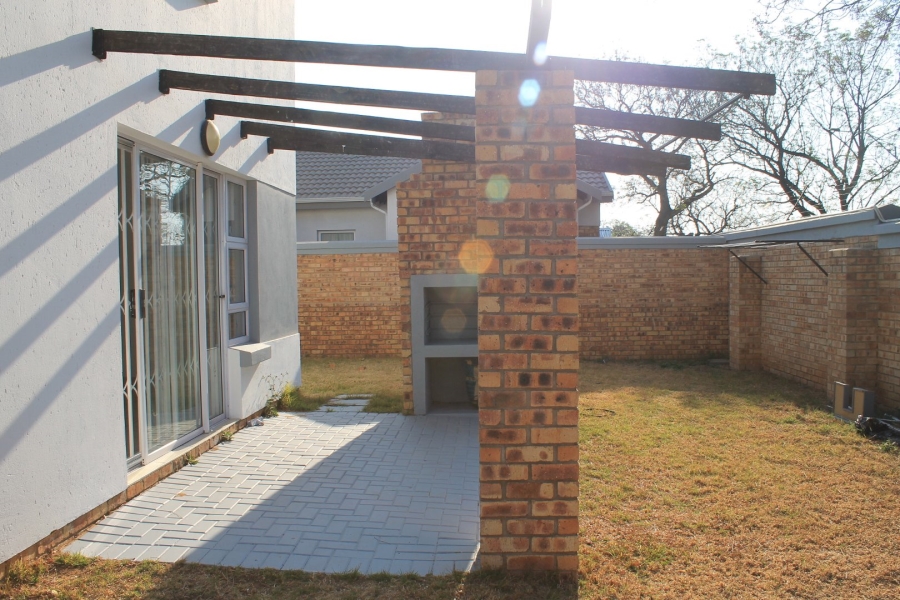 3 Bedroom Property for Sale in Roseacre Gauteng