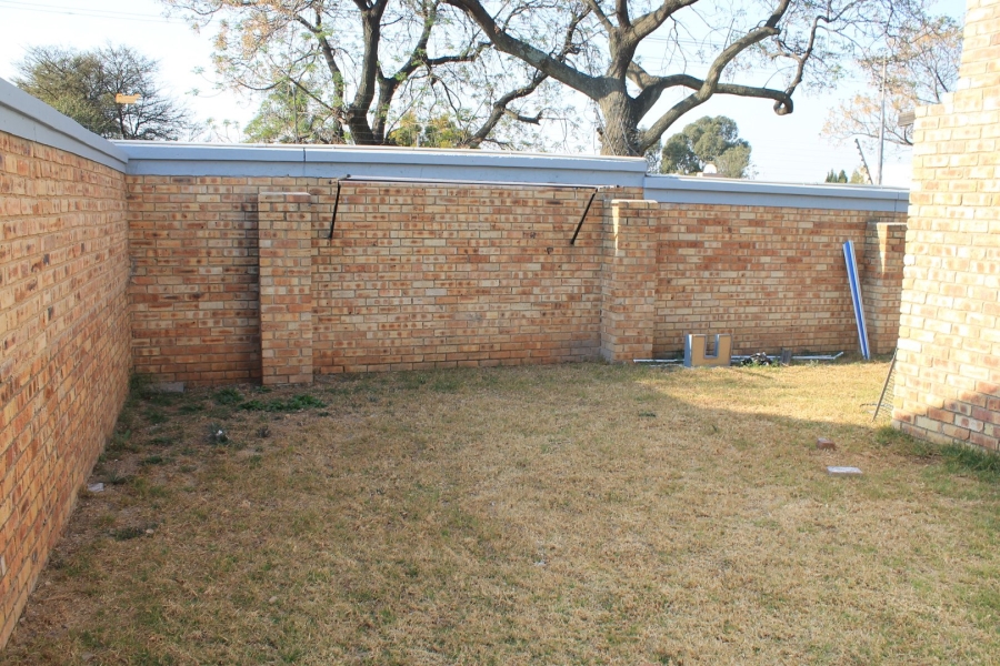 3 Bedroom Property for Sale in Roseacre Gauteng