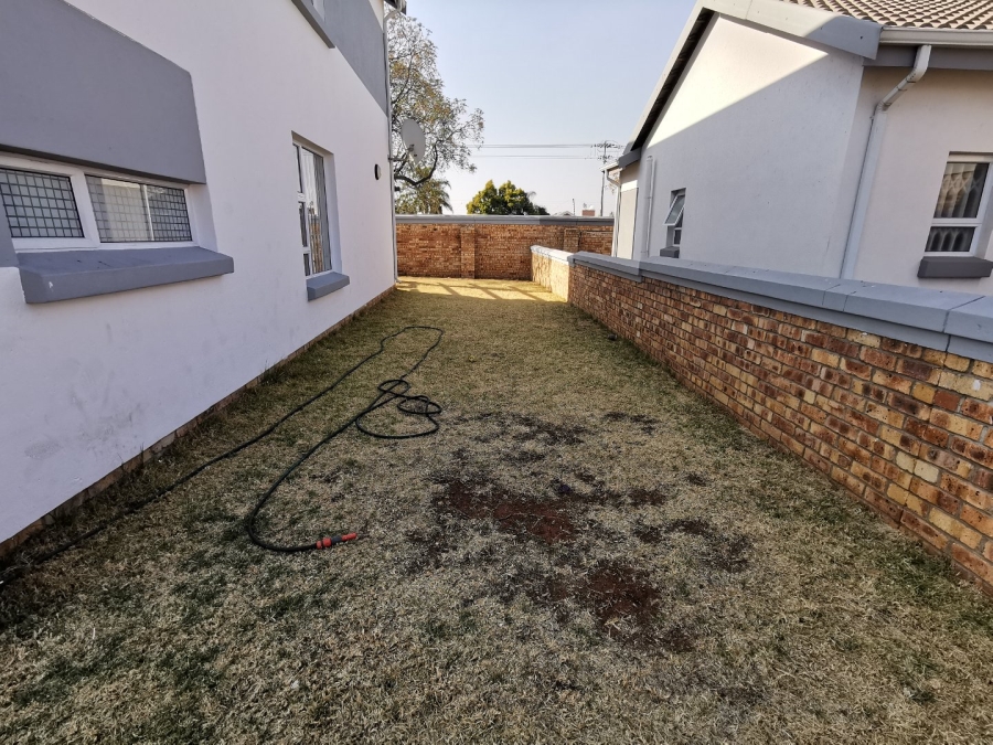 3 Bedroom Property for Sale in Roseacre Gauteng