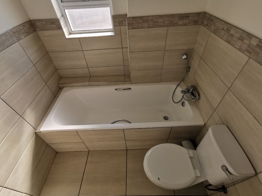 3 Bedroom Property for Sale in Roseacre Gauteng