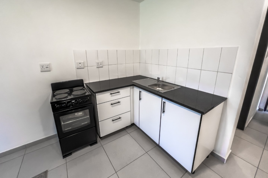 1 Bedroom Property for Sale in Protea Glen Gauteng