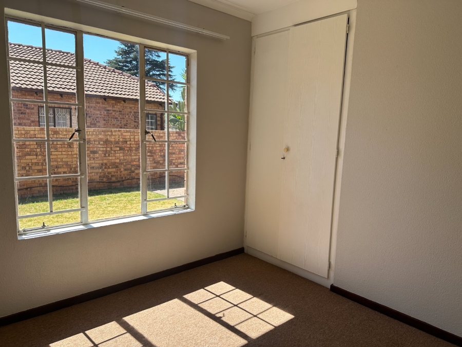 3 Bedroom Property for Sale in Weltevreden Park Gauteng