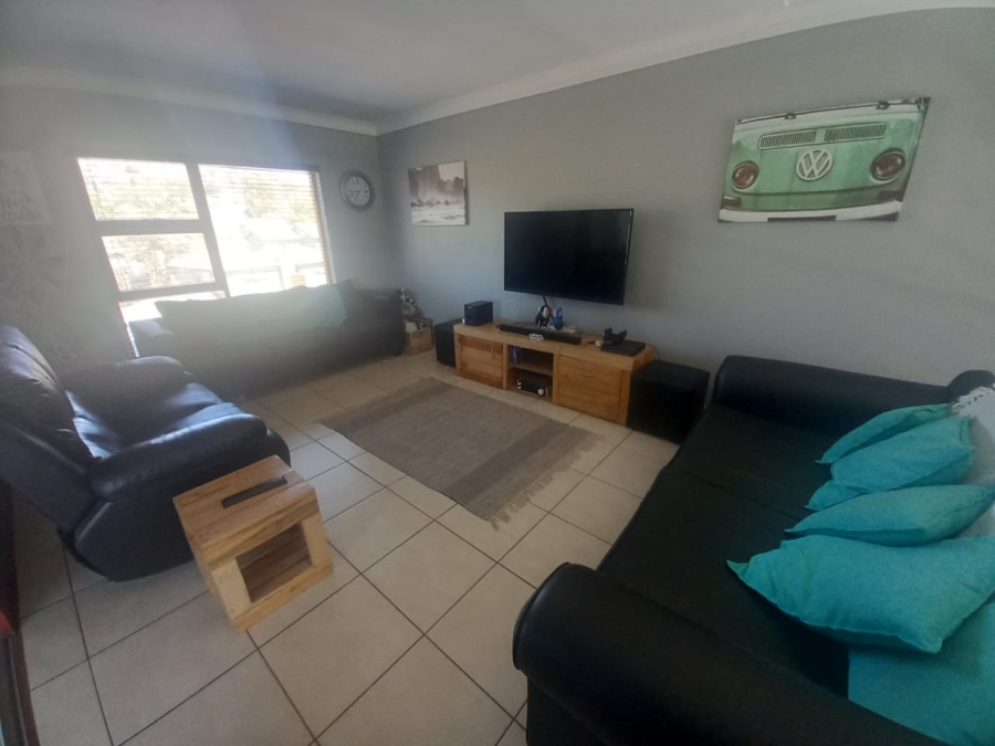 2 Bedroom Property for Sale in Sugar Bush Estate Gauteng