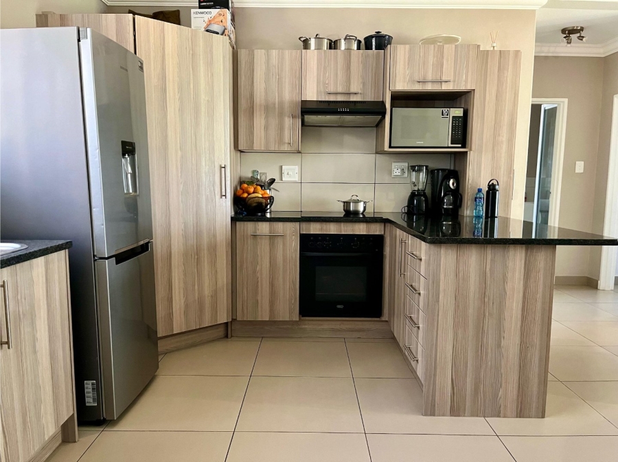 To Let 2 Bedroom Property for Rent in Fourways Gauteng