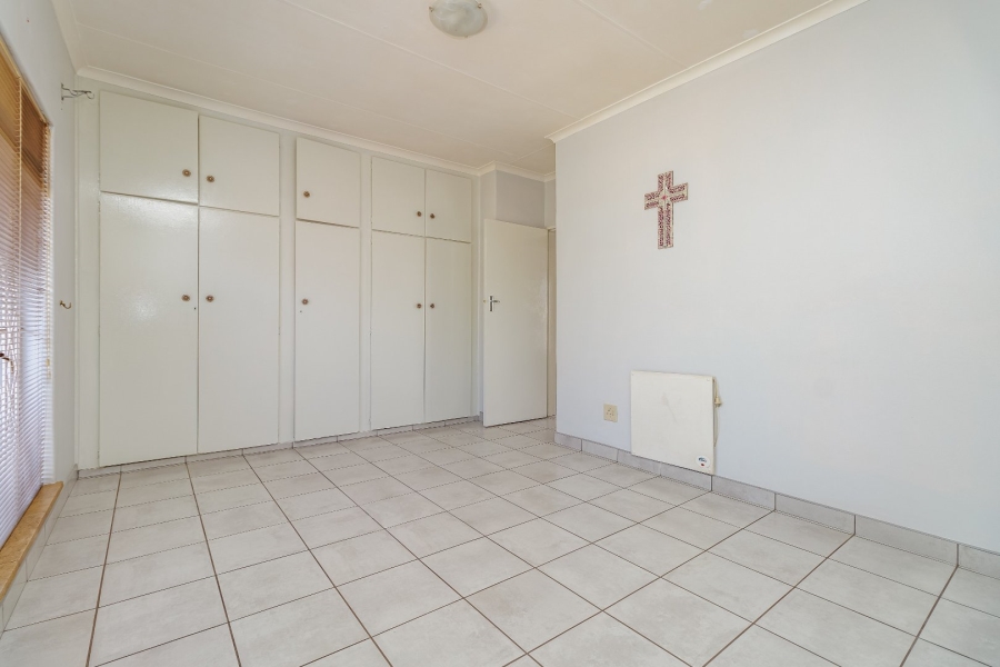 2 Bedroom Property for Sale in Greenhills Gauteng