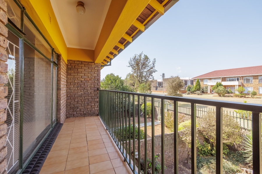 2 Bedroom Property for Sale in Greenhills Gauteng