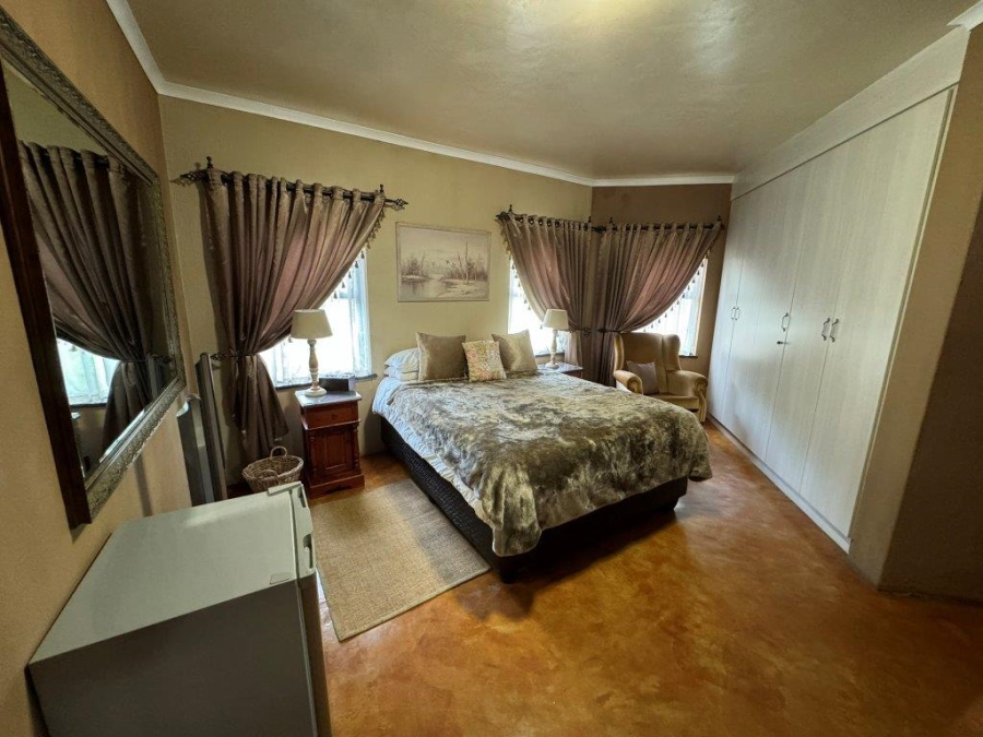 12 Bedroom Property for Sale in Ferndale Gauteng