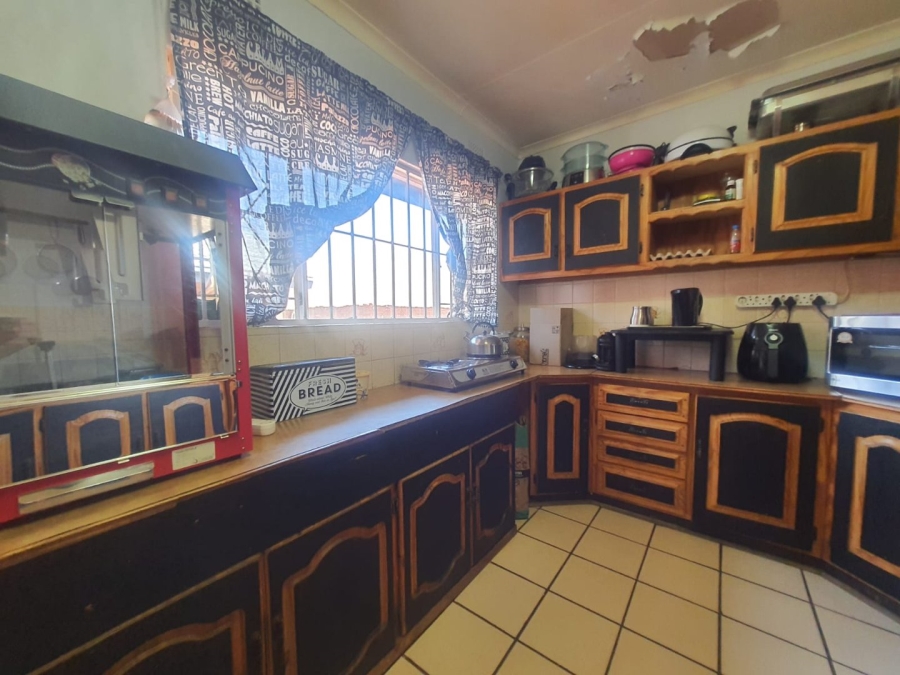 4 Bedroom Property for Sale in Rant En Dal Gauteng