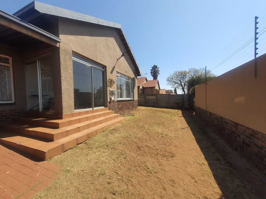 4 Bedroom Property for Sale in Rant En Dal Gauteng