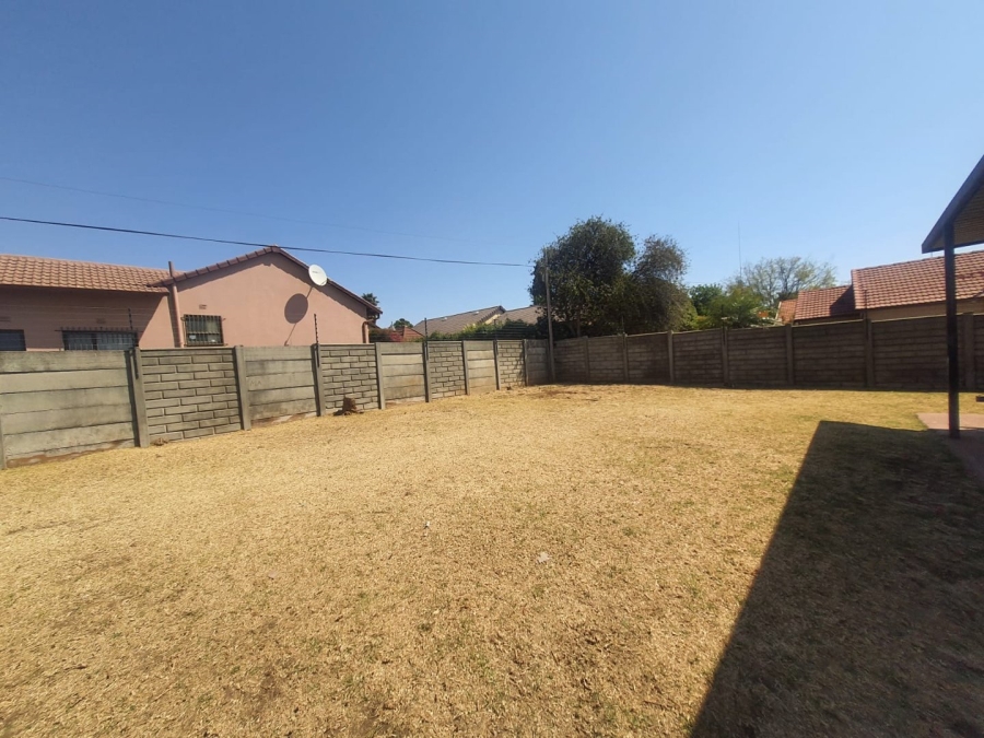 4 Bedroom Property for Sale in Rant En Dal Gauteng