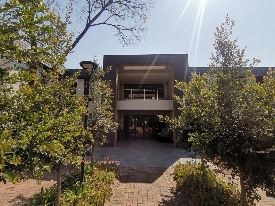 To Let commercial Property for Rent in Dunkeld West Gauteng