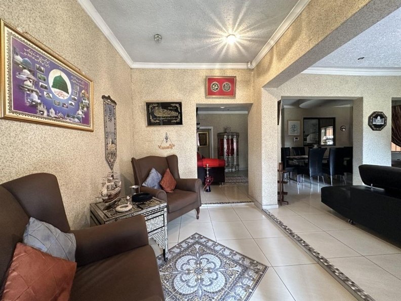 4 Bedroom Property for Sale in Robertsham Gauteng