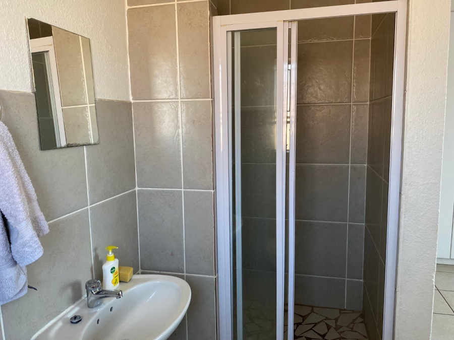 To Let 2 Bedroom Property for Rent in Fairland Gauteng