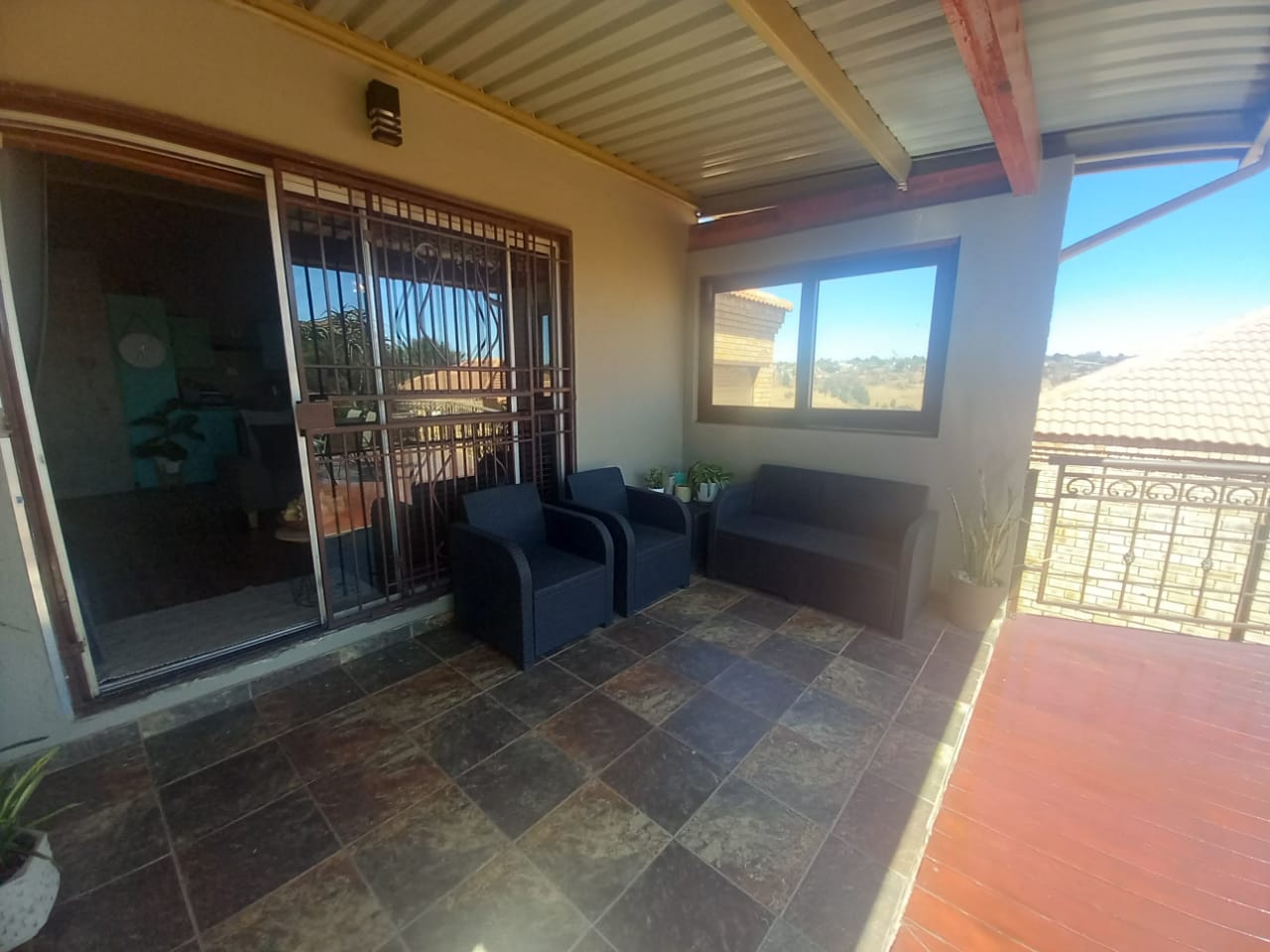 2 Bedroom Property for Sale in Kenmare Gauteng