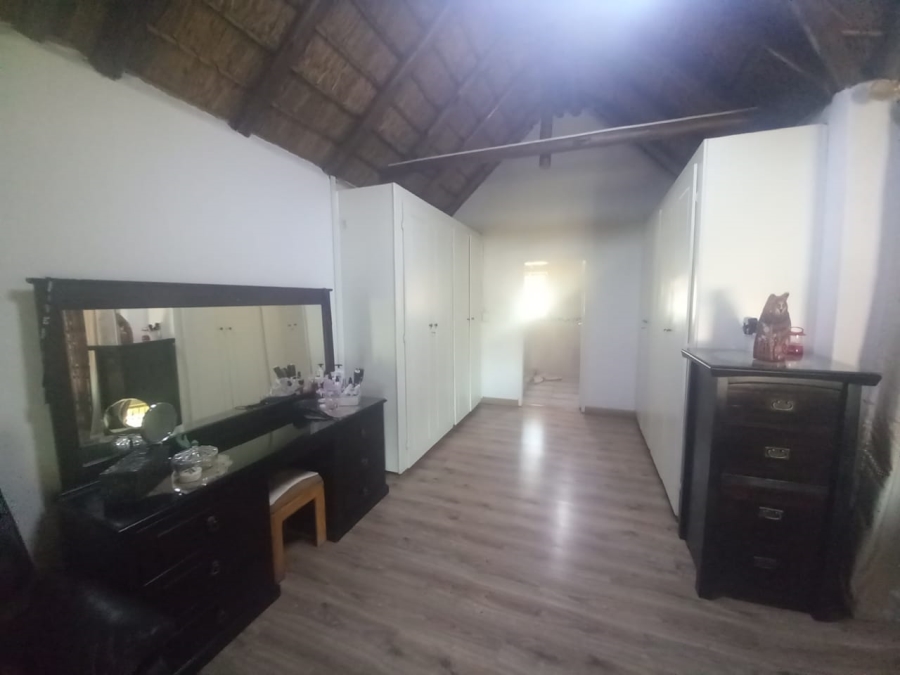 4 Bedroom Property for Sale in Noordkruin Gauteng