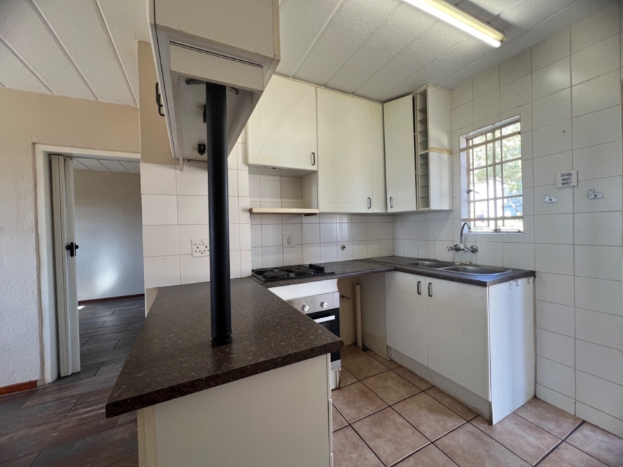 1 Bedroom Property for Sale in Rietvalleirand Gauteng