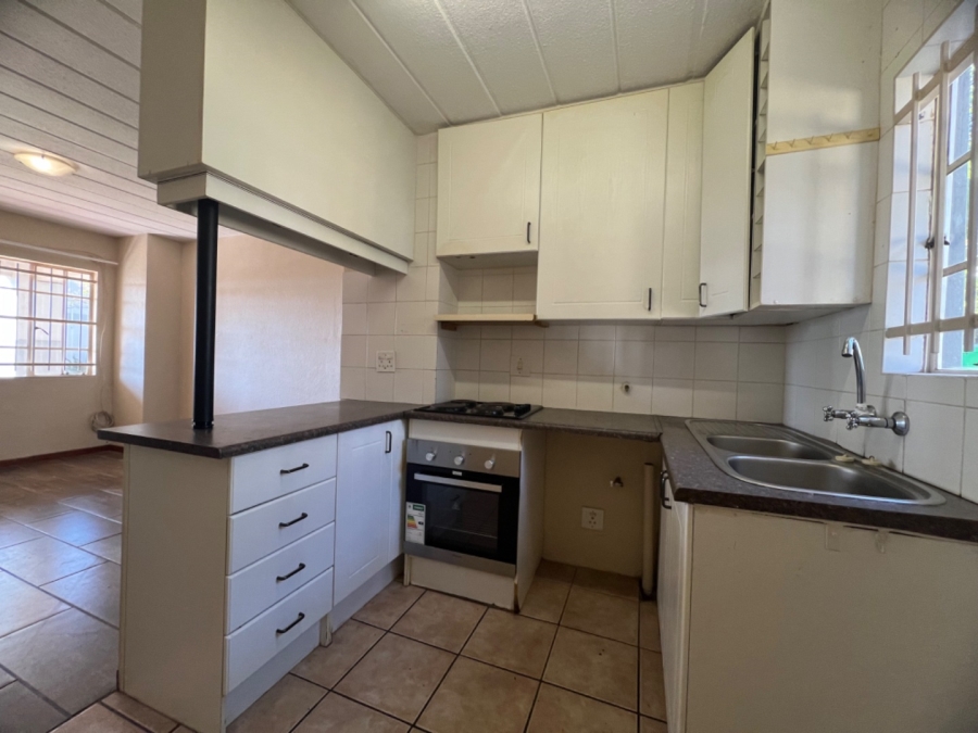 1 Bedroom Property for Sale in Rietvalleirand Gauteng