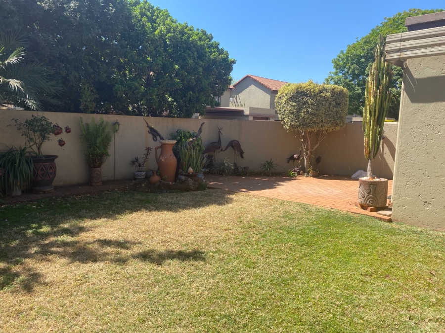 2 Bedroom Property for Sale in Annlin Gauteng