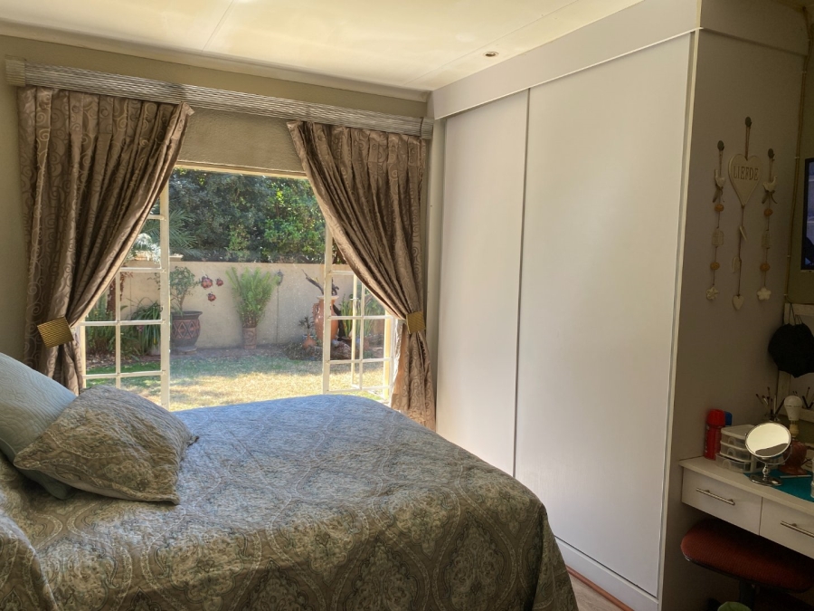 2 Bedroom Property for Sale in Annlin Gauteng