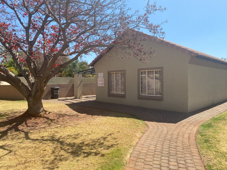 2 Bedroom Property for Sale in Annlin Gauteng