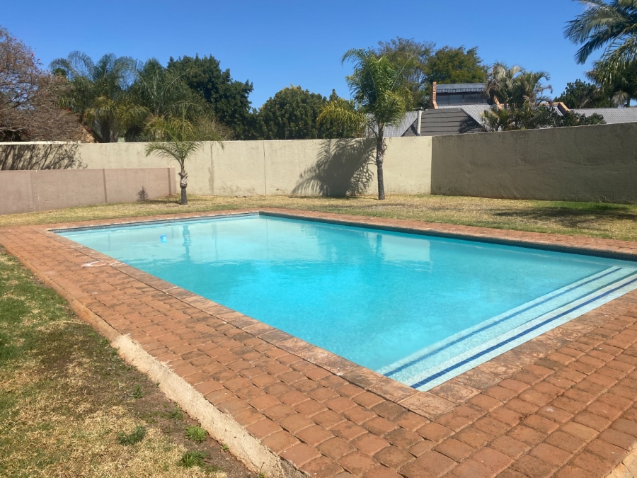 2 Bedroom Property for Sale in Annlin Gauteng