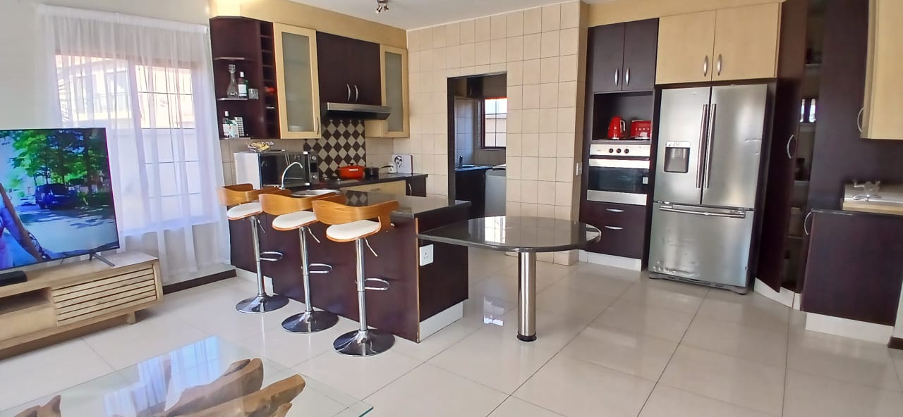 4 Bedroom Property for Sale in Heuwelsig Estate Gauteng